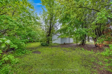 160 Nelson Street E Hawkesbury ON K6A 1L8