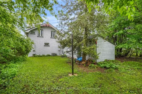 160 Nelson Street E Hawkesbury ON K6A 1L8