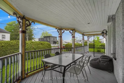 160 Nelson Street E Hawkesbury ON K6A 1L8