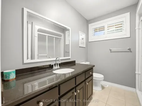 30 Carl Crescent Hamilton ON L8B 0G5