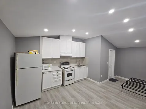 38 Lafayette Avenue Peterborough ON K9J 5C2