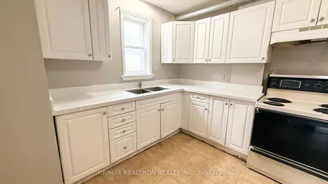 38 Lafayette Avenue Peterborough ON K9J 5C2