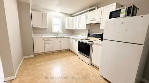 38 Lafayette Avenue Peterborough ON K9J 5C2