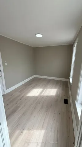38 Lafayette Avenue Peterborough ON K9J 5C2