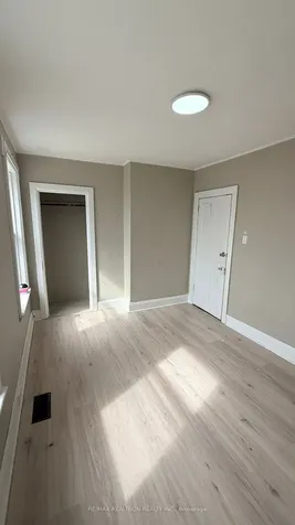 38 Lafayette Avenue Peterborough ON K9J 5C2