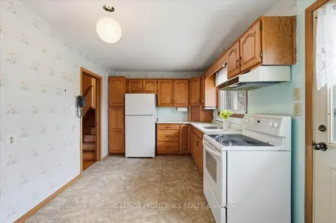 8 Fenwood Crescent Belleville ON K8N 4Z7