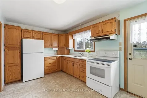 8 Fenwood Crescent Belleville ON K8N 4Z7
