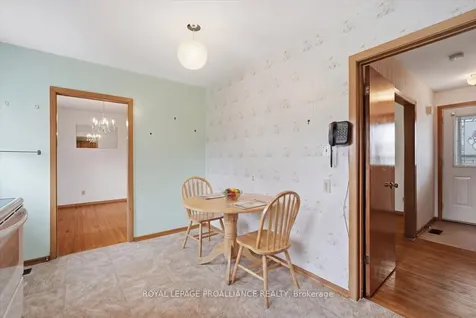 8 Fenwood Crescent Belleville ON K8N 4Z7