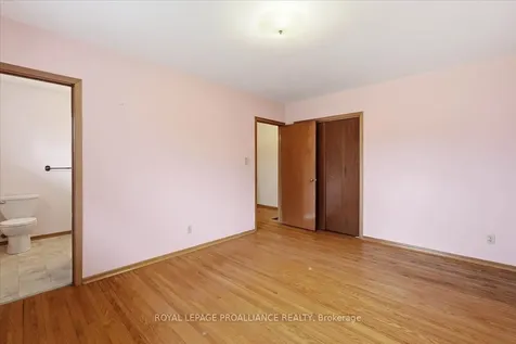 8 Fenwood Crescent Belleville ON K8N 4Z7