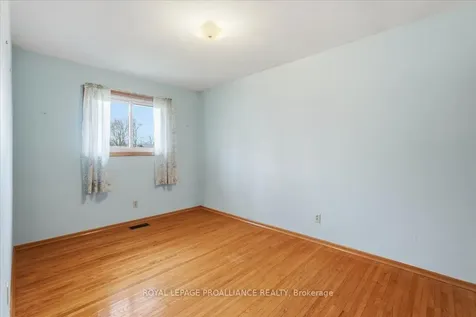 8 Fenwood Crescent Belleville ON K8N 4Z7