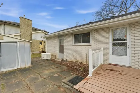 8 Fenwood Crescent Belleville ON K8N 4Z7