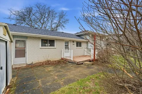 8 Fenwood Crescent Belleville ON K8N 4Z7