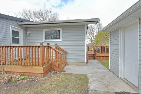 8296 Burwell Road Lambton Shores ON N0M 1T0