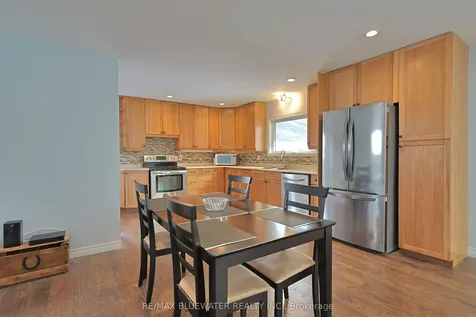8296 Burwell Road Lambton Shores ON N0M 1T0