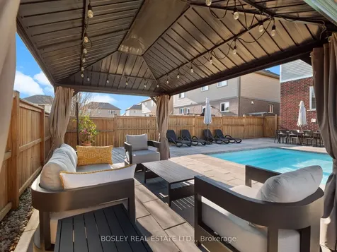 75 Bergenstein Crescent Pelham ON L3E 0A1