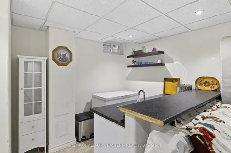 996 Sydenham Road Peterborough ON K9J 7V7