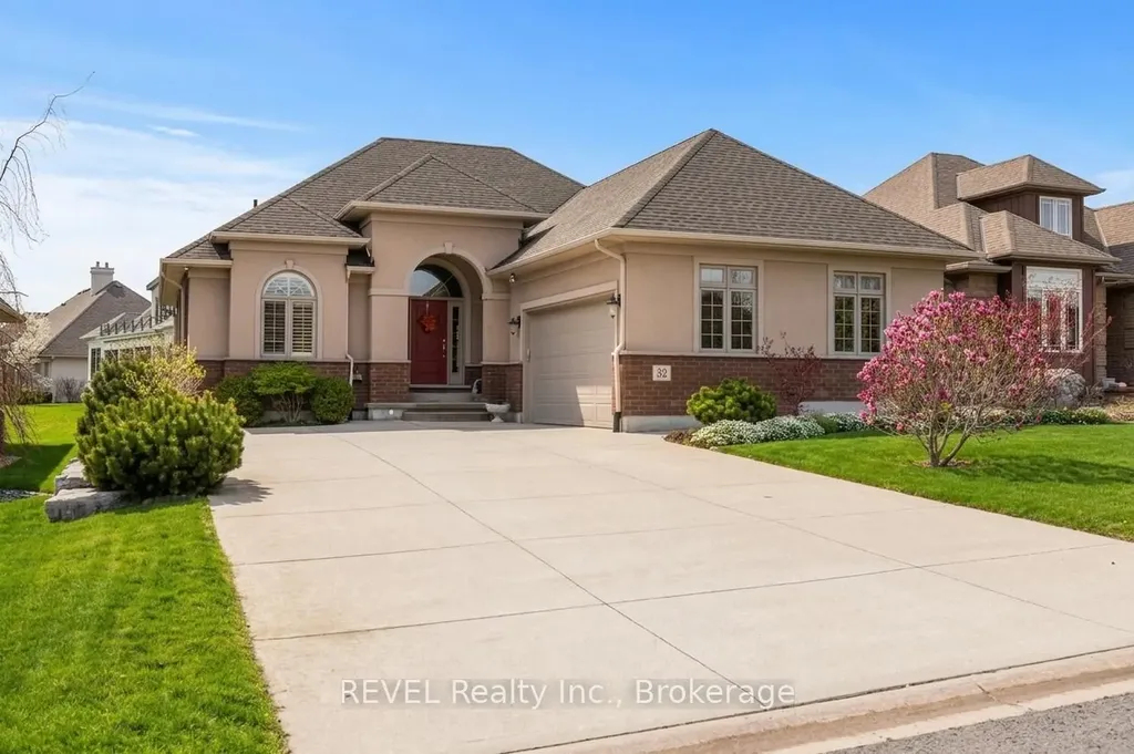 32 Magnolia Lane Welland ON L3B 6H9