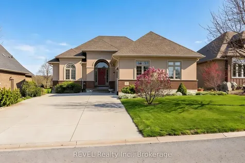 32 Magnolia Lane Welland ON L3B 6H9