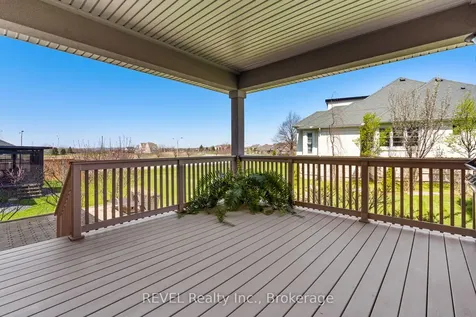 32 Magnolia Lane Welland ON L3B 6H9