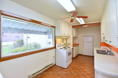 548 Upper Wentworth Street Hamilton ON L9A 4T9