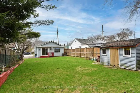 548 Upper Wentworth Street Hamilton ON L9A 4T9