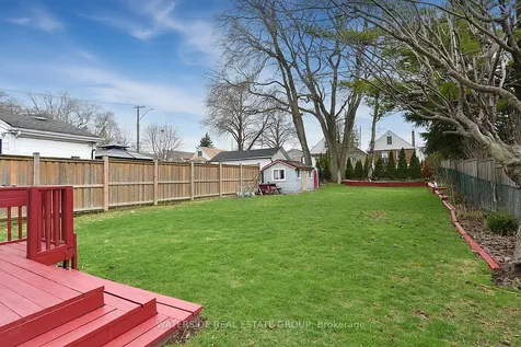 548 Upper Wentworth Street Hamilton ON L9A 4T9