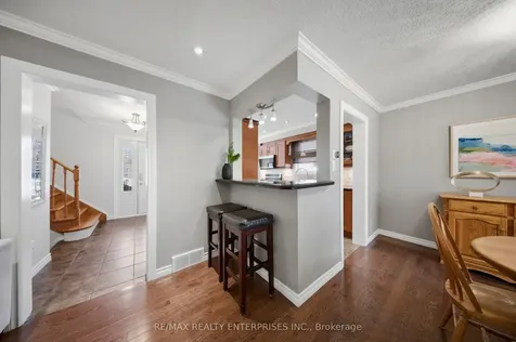 23 Cowan Boulevard Cambridge ON N1T 1E5