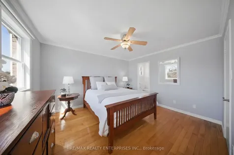 23 Cowan Boulevard Cambridge ON N1T 1E5