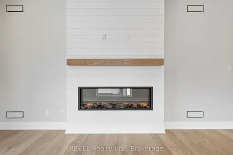 1 Elvira Way Thorold ON L2V 0M7