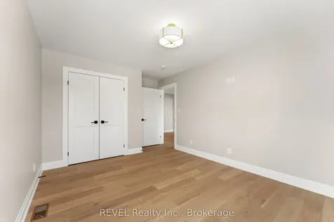 1 Elvira Way Thorold ON L2V 0M7