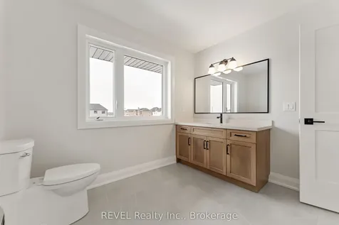 1 Elvira Way Thorold ON L2V 0M7