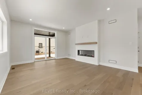 1 Elvira Way Thorold ON L2V 0M7