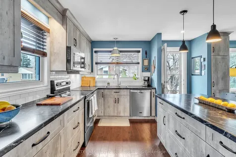 1536 Lisgar Street North Bay ON P1B 3B1