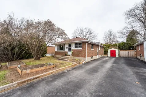 1536 Lisgar Street North Bay ON P1B 3B1