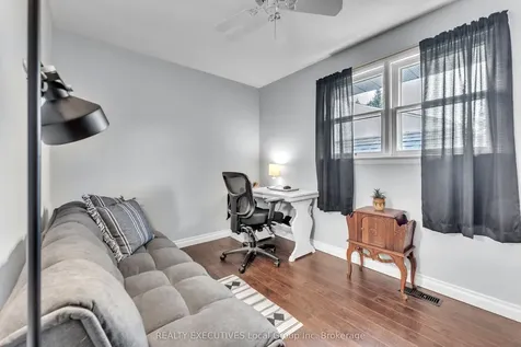 1536 Lisgar Street North Bay ON P1B 3B1