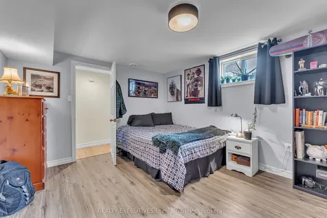 1536 Lisgar Street North Bay ON P1B 3B1