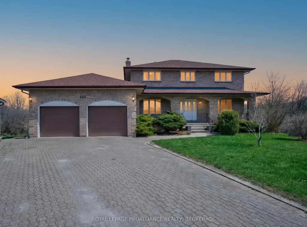 680 Rivermeade Avenue Kingston ON K7M 7Z6