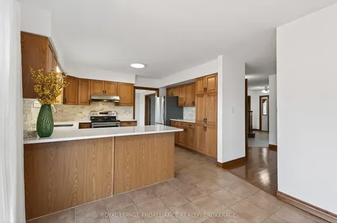 680 Rivermeade Avenue Kingston ON K7M 7Z6