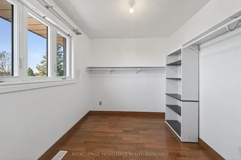680 Rivermeade Avenue Kingston ON K7M 7Z6