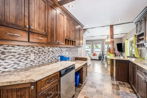 18 O9 Road Rideau Lakes ON K0G 1L0