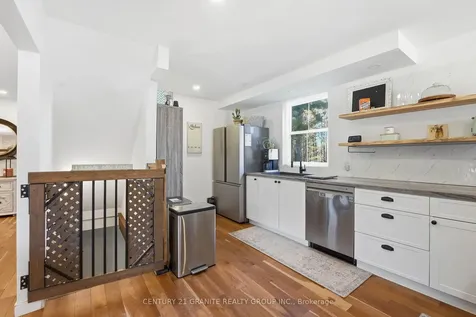 900 B New Carlow Road Hastings Highlands ON K0L 2R0