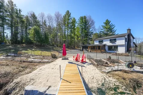 900 B New Carlow Road Hastings Highlands ON K0L 2R0