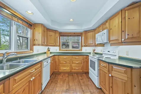 1090 Arundel Lodge Road Muskoka Lakes ON P1P 1R2