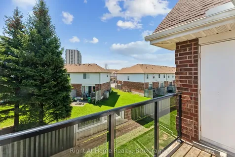 565 Greenfield Avenue Kitchener ON N2C 2P3