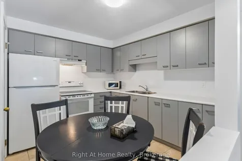 565 Greenfield Avenue Kitchener ON N2C 2P3
