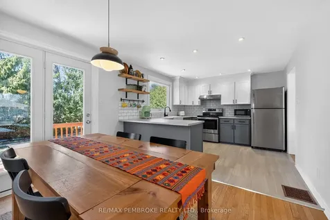 99 Noik Drive Pembroke ON K8A 7Z4