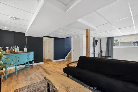 99 Noik Drive Pembroke ON K8A 7Z4