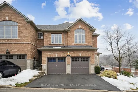 105 Oakhaven Place Hamilton ON L9K 0B6