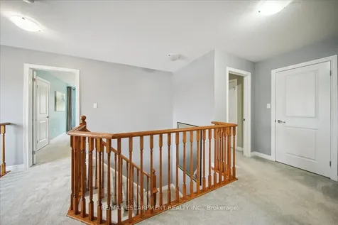 105 Oakhaven Place Hamilton ON L9K 0B6