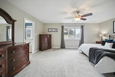 105 Oakhaven Place Hamilton ON L9K 0B6